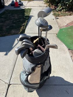 Golf Clubs with right handed