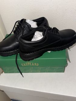 New Woman’s shoes Sz 7