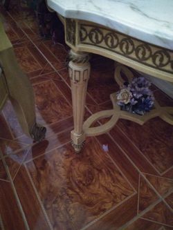 2 beautiful end tables @ 150 each