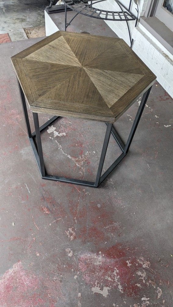 Hexagon End Table $60 OBO Need gone ASAP