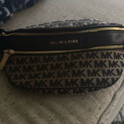 Michael Kors Fanny Pack 