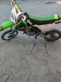 Dirt bike, Kawasaki