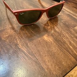 Ray Ban  2132 New Wayfarers Red and black
