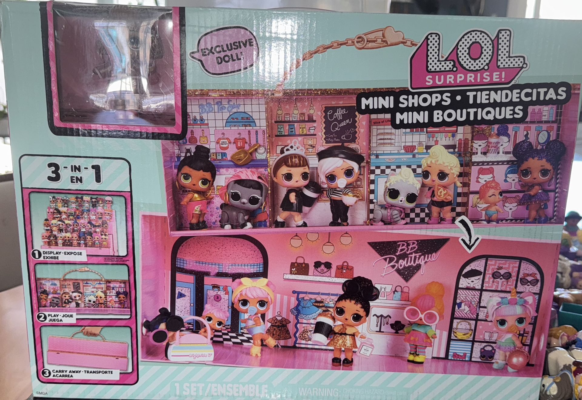 LOL Surprise in Mini Shops Playset with Exclusive Collectible