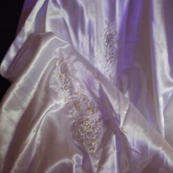 gently used wedding dress