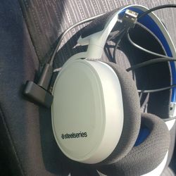 Headset Like New 