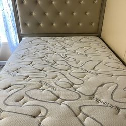 Queen Bed Gold, 