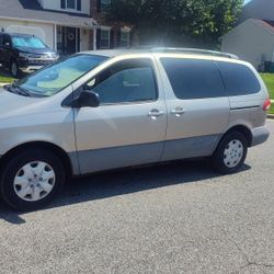 2001 Toyota Sienna