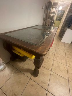 Wood Dinning Table