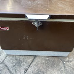 Vintage 1980’s Large Coleman Metal Brown White Cooler Ice Chest 22.5"×13.5"×16"
