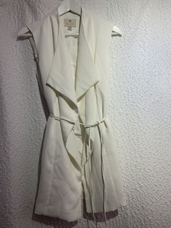 Vest size s