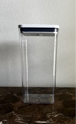OXO Good Grips POP Airtight Food Storage Container 3.7 Qt / 3.5 L
