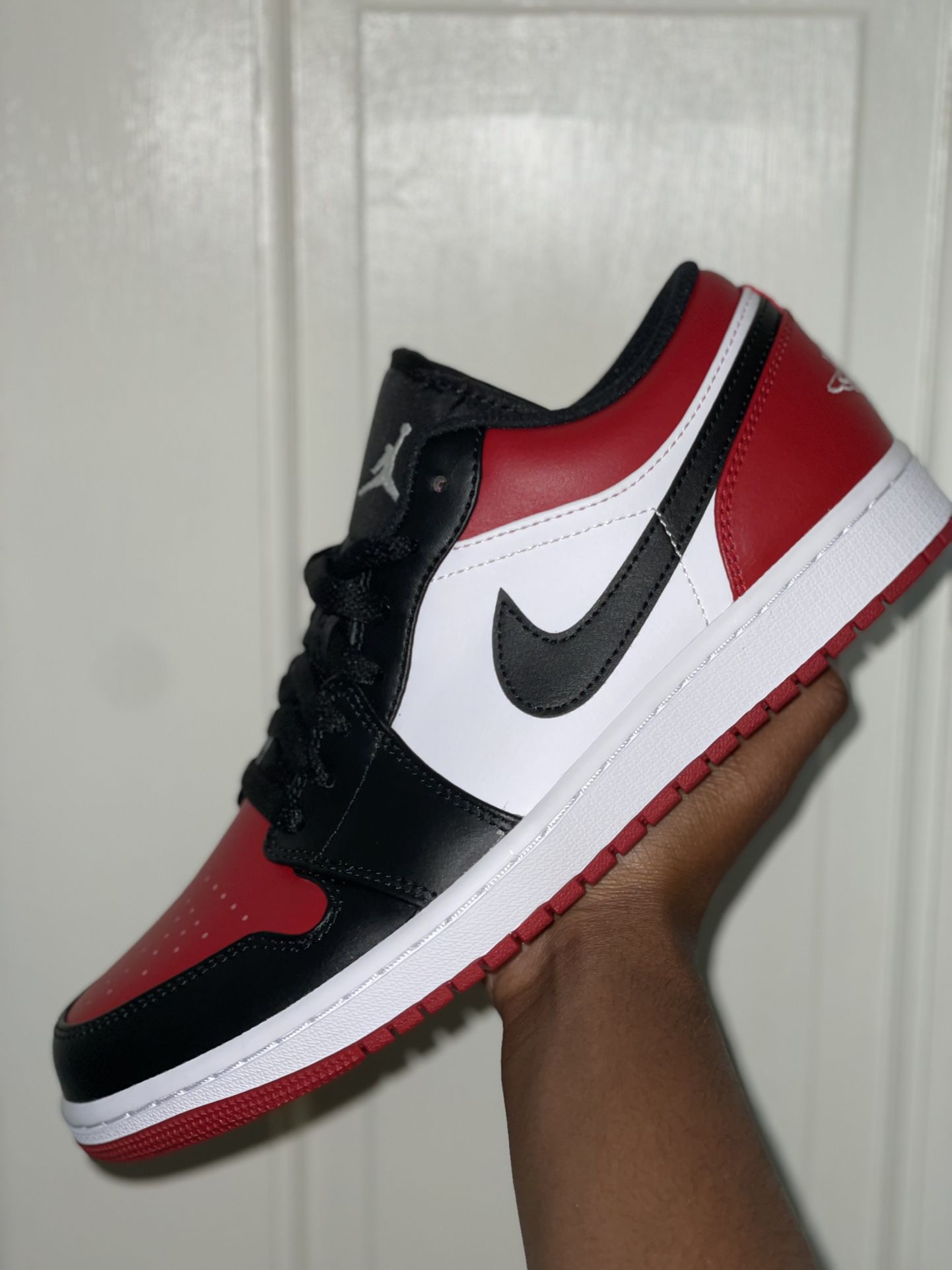 Jordan 1 Low “Bred Toe” Size 8.5