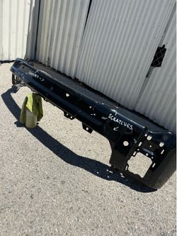 GMC SIERRA 2500/3500 HD 2024 2025 2026 FRONT BUMPER COVER USED ORIGINAL OEM *Scratches*