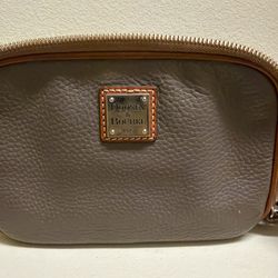 Dooney & Bourke Leather Bag – Authentic
