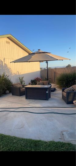 Patio umbrella