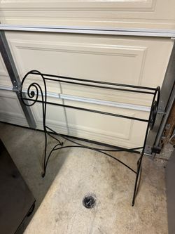 Blanket rack