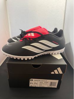 Adidas Predator size 6.5  indoor/turf soccer shoes
