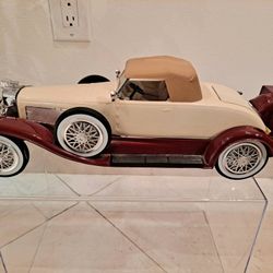 Vintage 1935 Duesenberg SJ Conv. Coup Jim Beam Whiskey Decanter