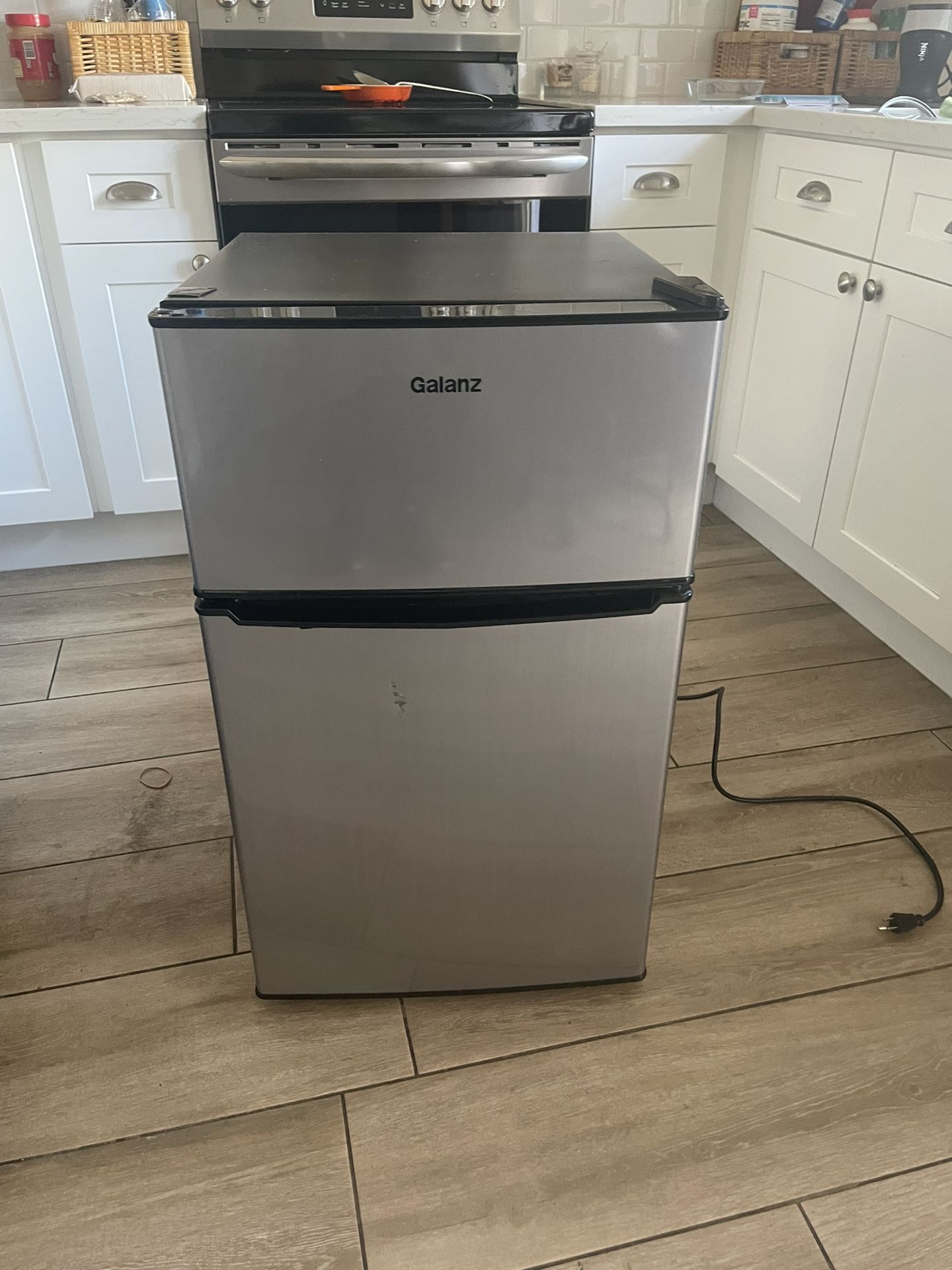 Mini Fridge Refrigerator 