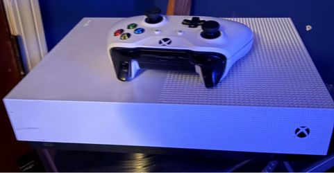 Xbox One S with Wireless Controller