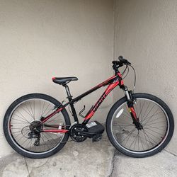 Giant Revel 2 Mountain Bike size XS