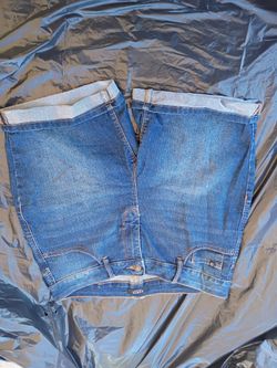 Women's Stone Washed Shorts (Curve Appeal)