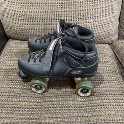 Size 9. Carrera Boots Style vintage skates.