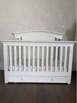 Baby crib