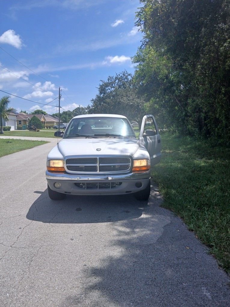 2004 Dodge Dakota