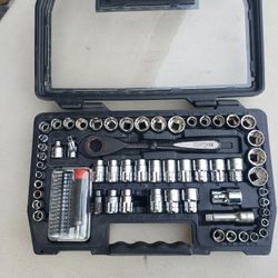 GearWrench Pass-Thru Mechanic Socket Set