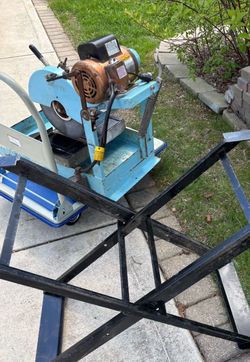 Masonry Brick, Block, Unilock Paver Stone Chop/Table Saw with Stand & cutting blades. Works Great!