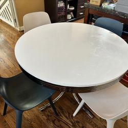 Breakfast Table With 4 Chairs