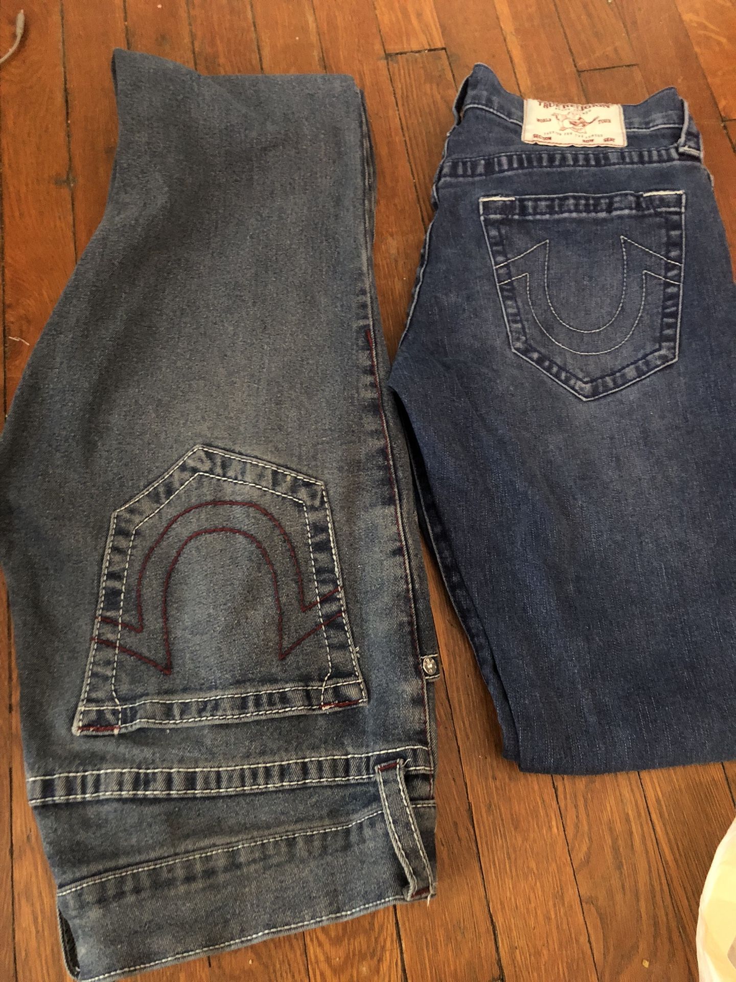 TRUE RELIGION JEANS