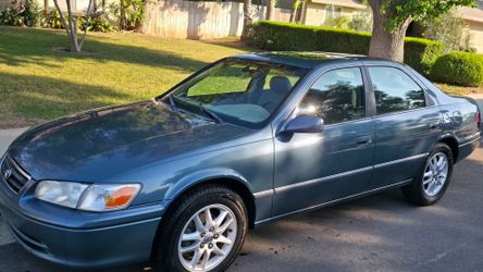 2000 Toyota Camry