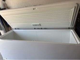 Frigidaire freezer chest