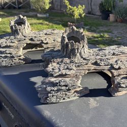 2 Nice Pises For Acuarium 