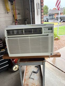 LG Window Air Conditioner 15,000BTU