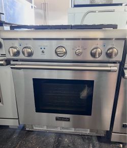 Thermador Professional 30” Pro Harmony Gas Range – Stainless Steel – $3,500
