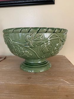Green Ceramic Footed Bowl with Embossed Design