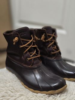 Sperry Women’s Duck Boots – Excellent Condition (Size 8.5)
