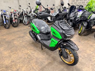 SCOOTER TANK 200