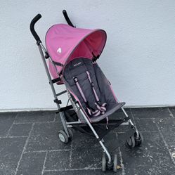 LIKE NEW MACLAREN HEAVY DUTY LIGHTWEIGHT STROLLER!!