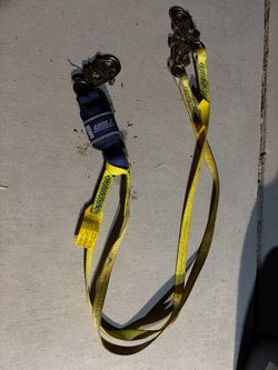 Tie off Shock absorbing lanyard