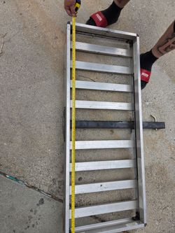 Cargo carrier