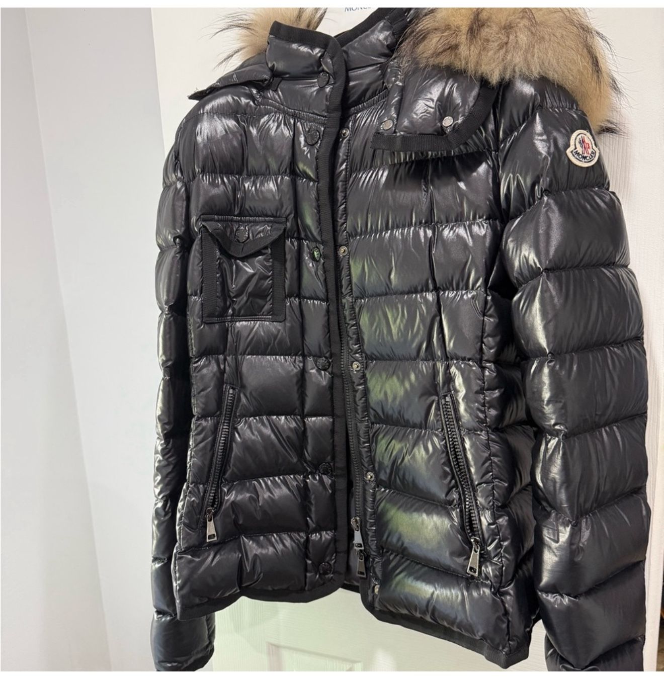 Woman Moncler Puffer Jacket With Fur Good 