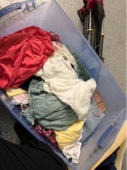 CONTAINER FILLED WITH WOMENS BRAND NEW CLOTHING