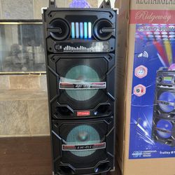 Dual 10” Bluetooth Speake  & Mic Included