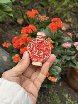Vintage Asian Resin Cinnabar Colored Snuff Bottle 