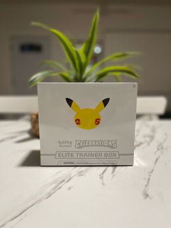 Celebrations Elite Trainer Box